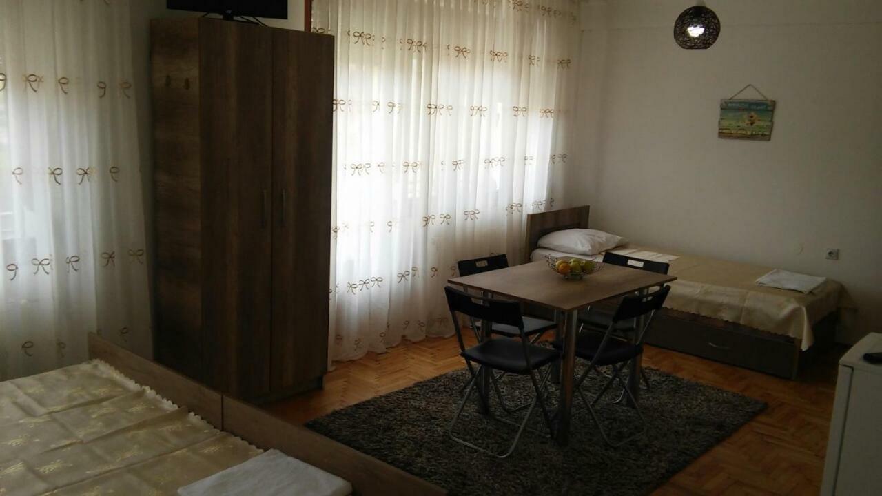 Apartments Struga Luaran gambar